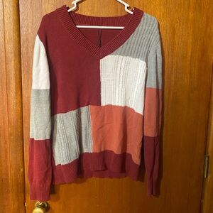 Chic V-Neck Colorblock Sweater in Red and Gray